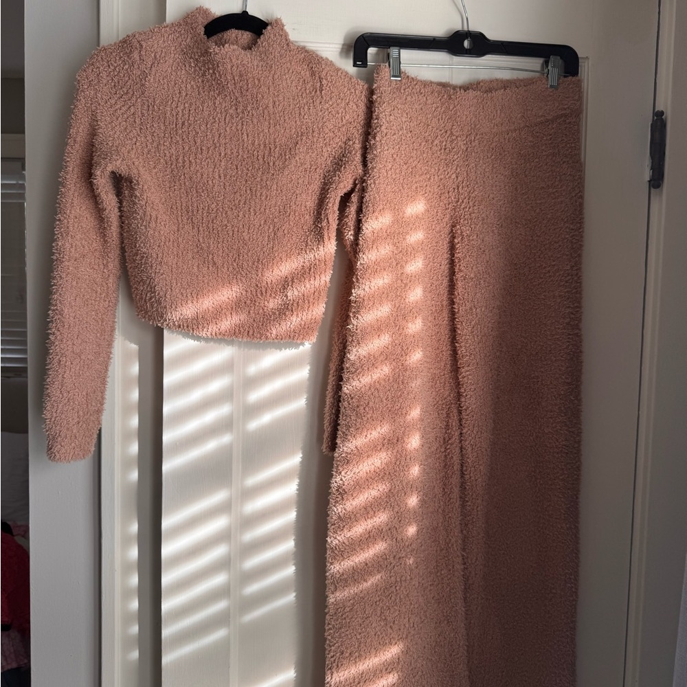 Cozy Aerie Fuzzy Sweater and Pants Set